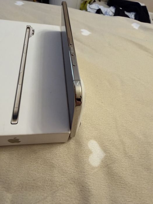 Iphone 17 Air 256 GB Gold