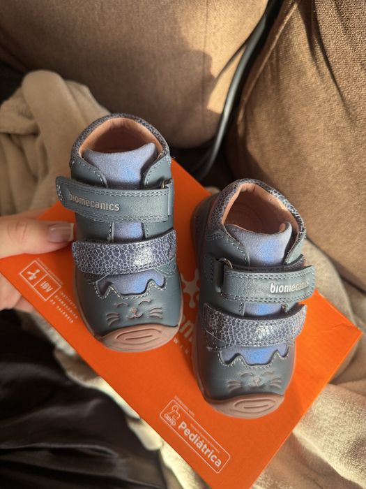 Обувки biomecanics 20