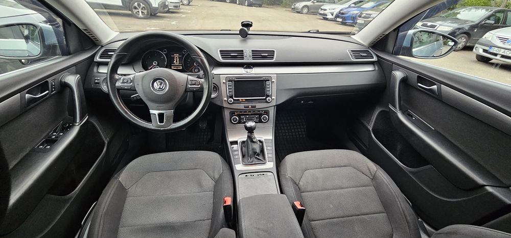 VOLKSWAGEN Passat 2012 — imagine 5