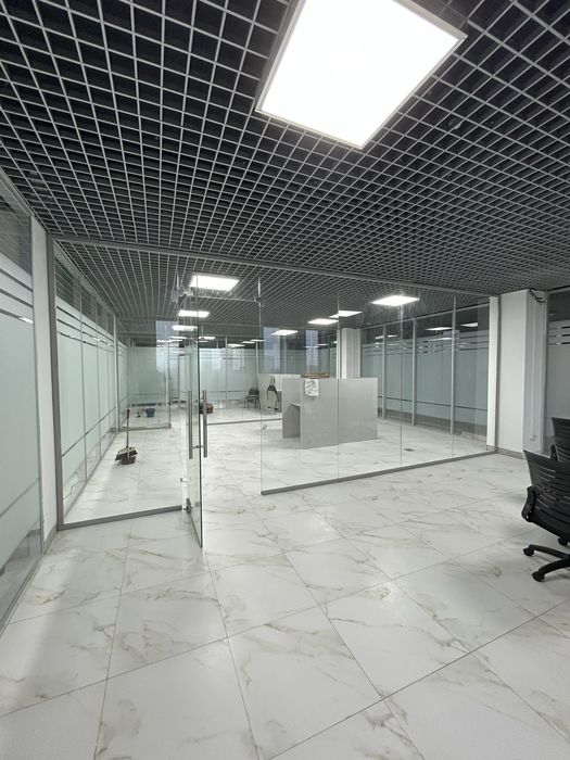 Витражные перегородки и офисные перегородки