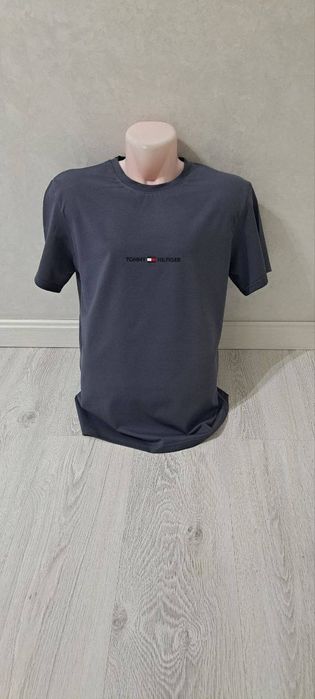 Erkaklar brend sifatli futbolkalari 3 xil razmerda L,XL,XXL  optom