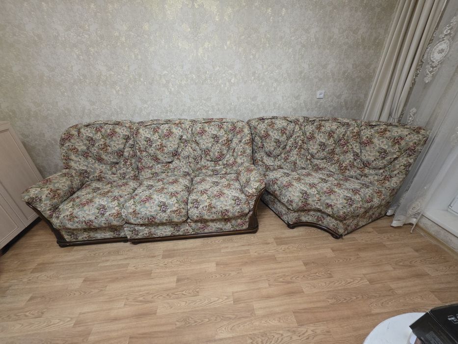 Продам итальянский диван