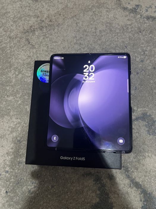 Samsung z fold 5