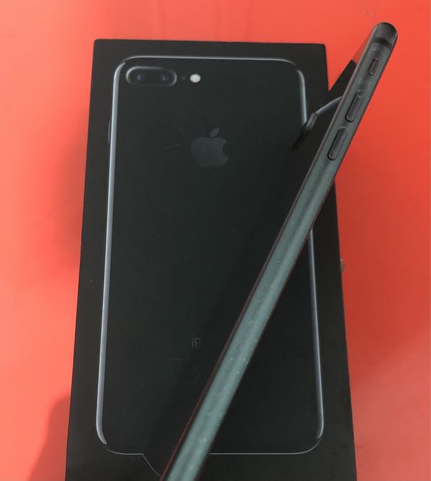 Продам Iphone 8+ 64гб