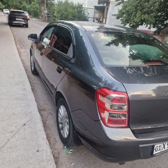 Cobalt 2019 mokri asfalt