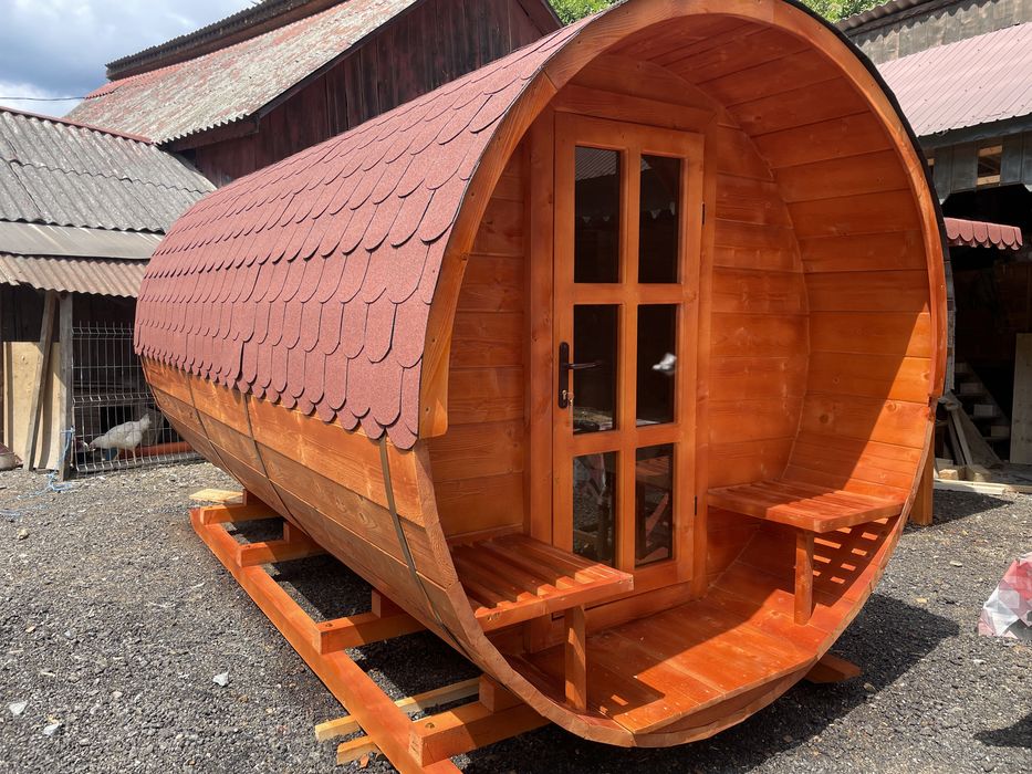 Sauna tip butoi din lemn