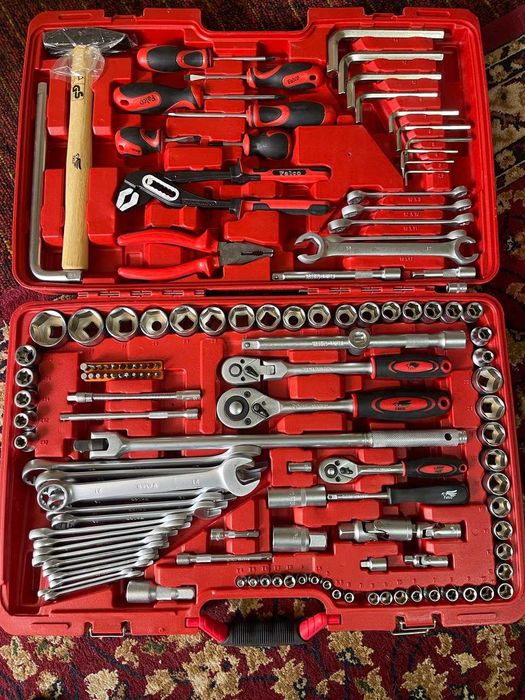 Kluch nabor sotiladi