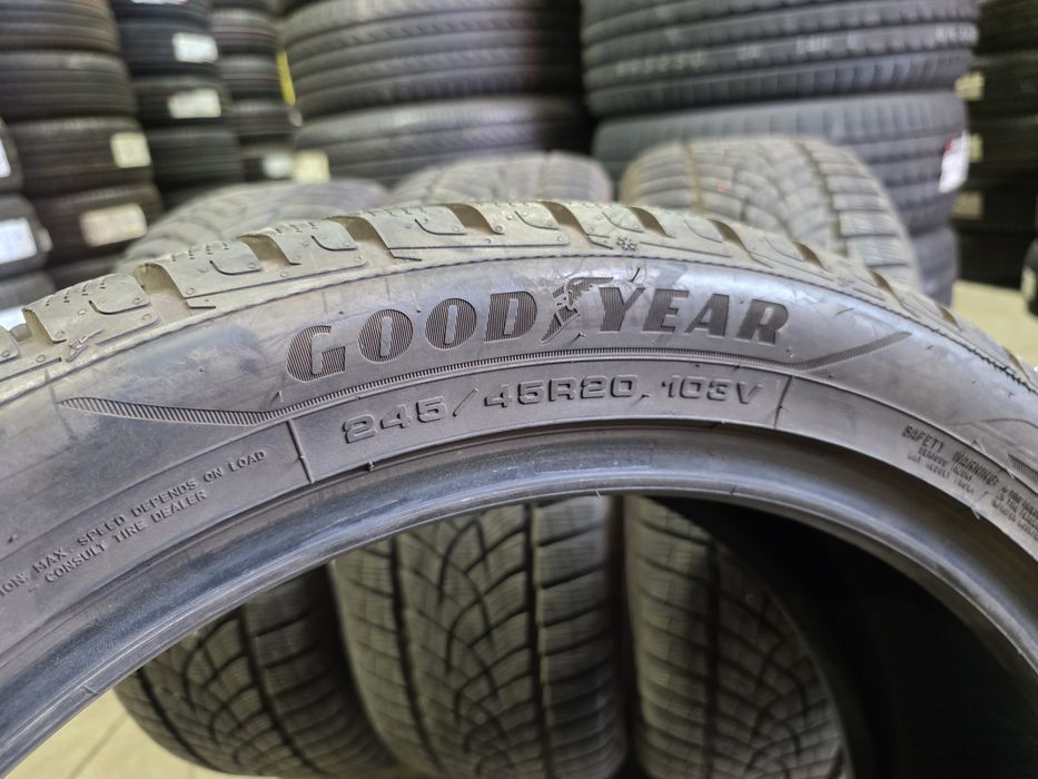 245/45/20 Goodyear 4бр