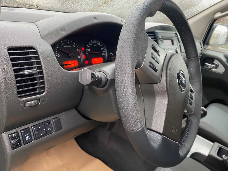 NISSAN NAVARA / 2.5 DCI/  190 Cp / 4x4 / 2015 / factura