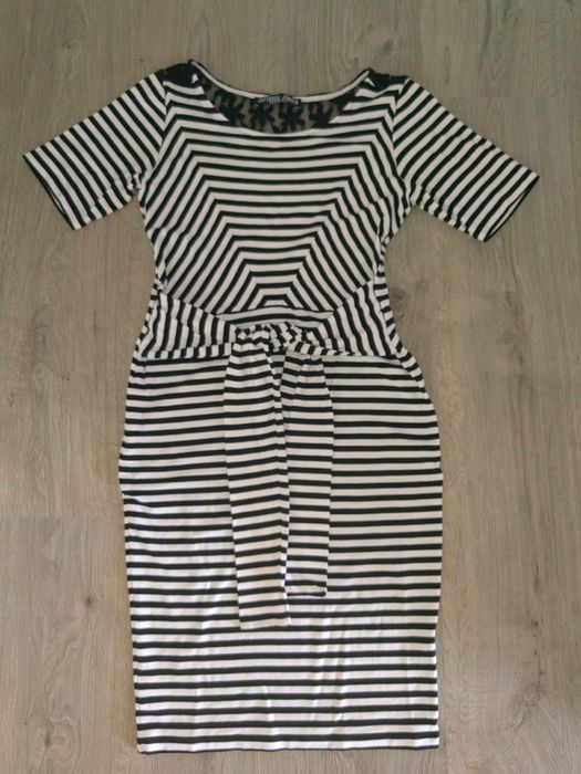 Нова еластична рокля размер XS  цена 15 лв