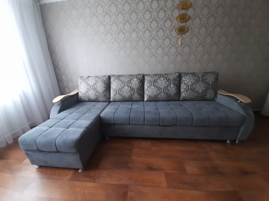 Диван в хорошем состоянии