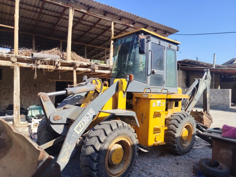 Экскаватор хсмг 30-25