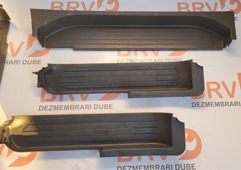 Scarita fata dr / st / culisanta pentru Mercedes Vito 639 Euro 5 2012