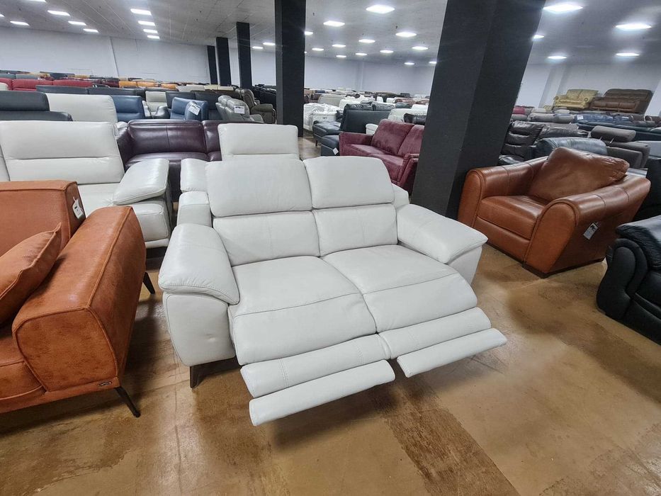 Светло сив кремав кожен диван двойка с ел релакс механизъм