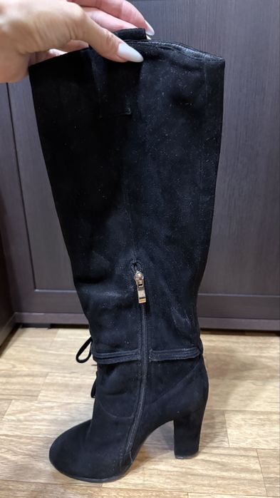 Продам сапоги замшевые