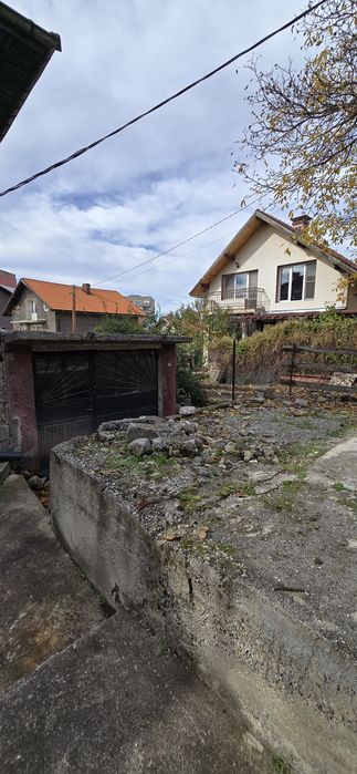 Продава фамилна къща, гр. Перник кв. Мошино