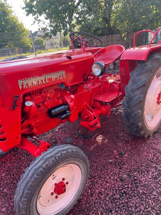 Tractor motor defect, foarte vechi