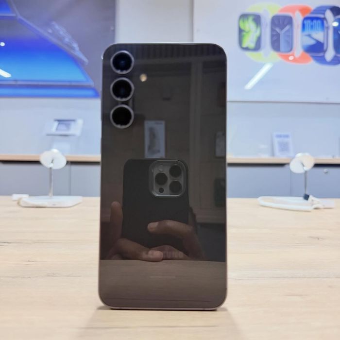 Samsung S23 идеал срочна