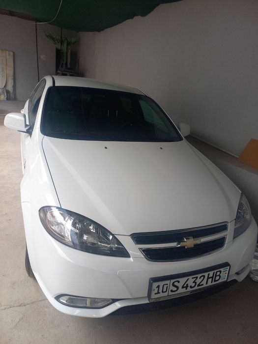 Продаётся автомобиль Gentra