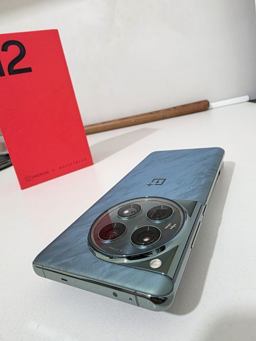 One Plus 12 продам или обмен