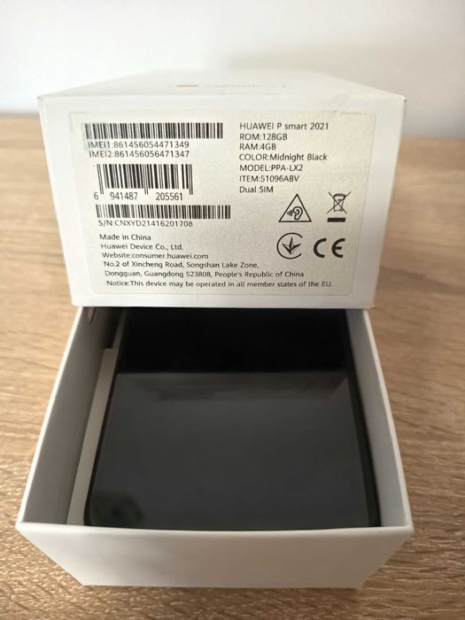 Vând telefon Huawei p Smart 2021