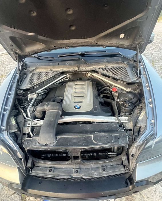 Продавам  BMW X5 e70 3.0.D