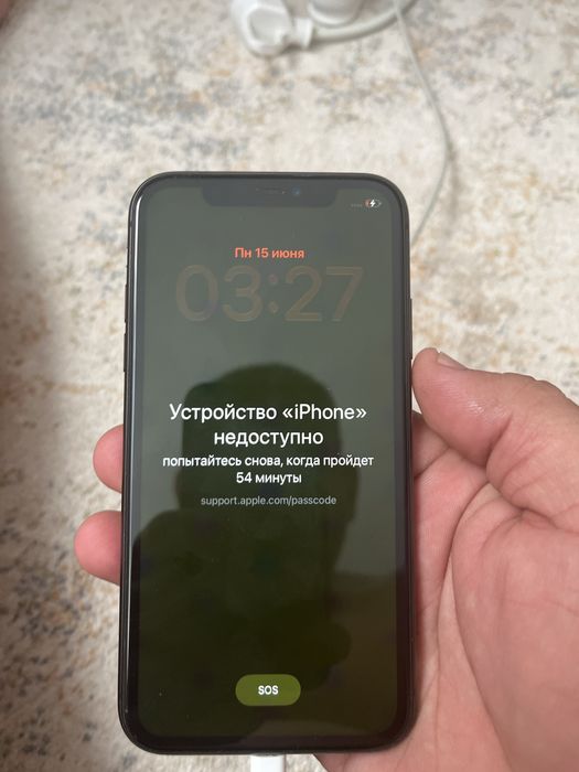 Айфон 11 заблокированый