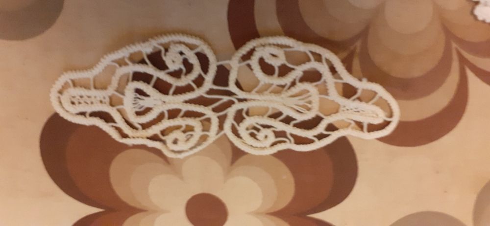 Mileu macrame lucrat manual