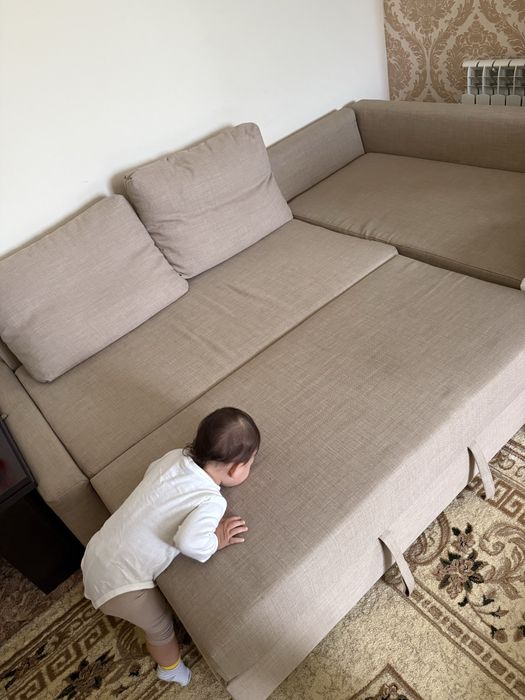 Диван угловой Икеа