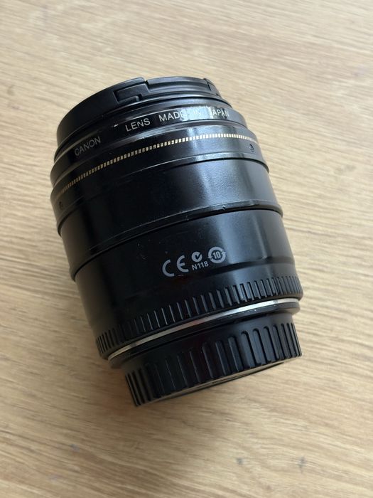 Canon EF 85mm f1.8