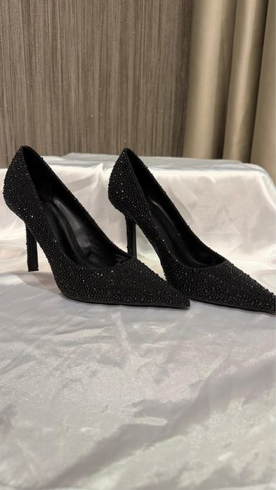 Все новые, 37 размер, от Зары