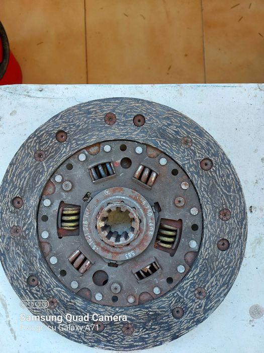 Disc ambreiaj Mercedes Cobra 240 Disel,diametru 220 ,SH.