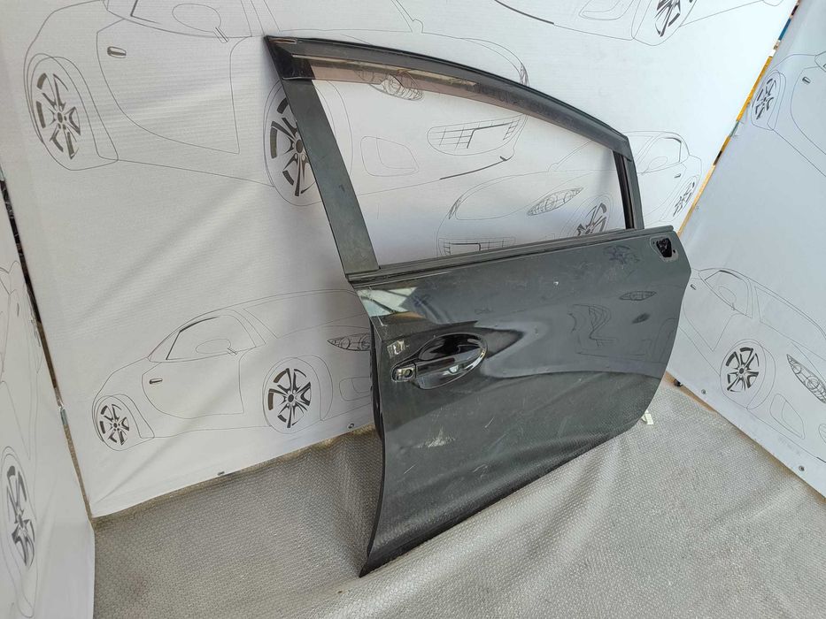 Usa Fata Dreapta Toyota Prius (XW30) Hatchback 2009–2015 / Cod OEM 67 001470 71 (11B)