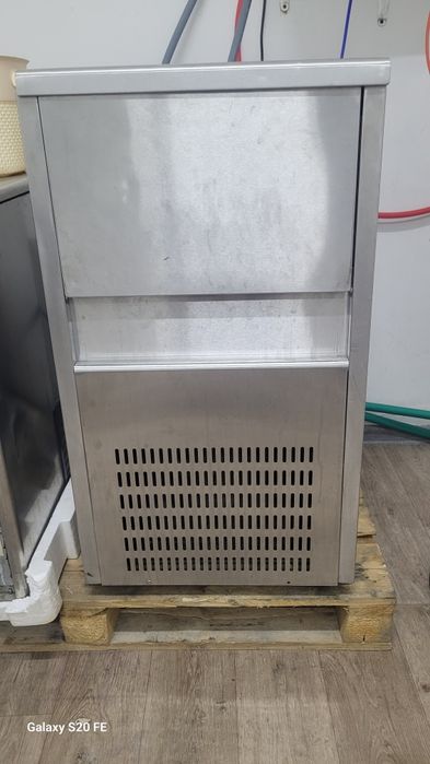 Ледгенератр ICE MAKER муз опарат