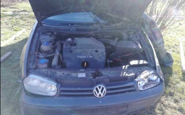 Голф 4 1.9 тди Само на части