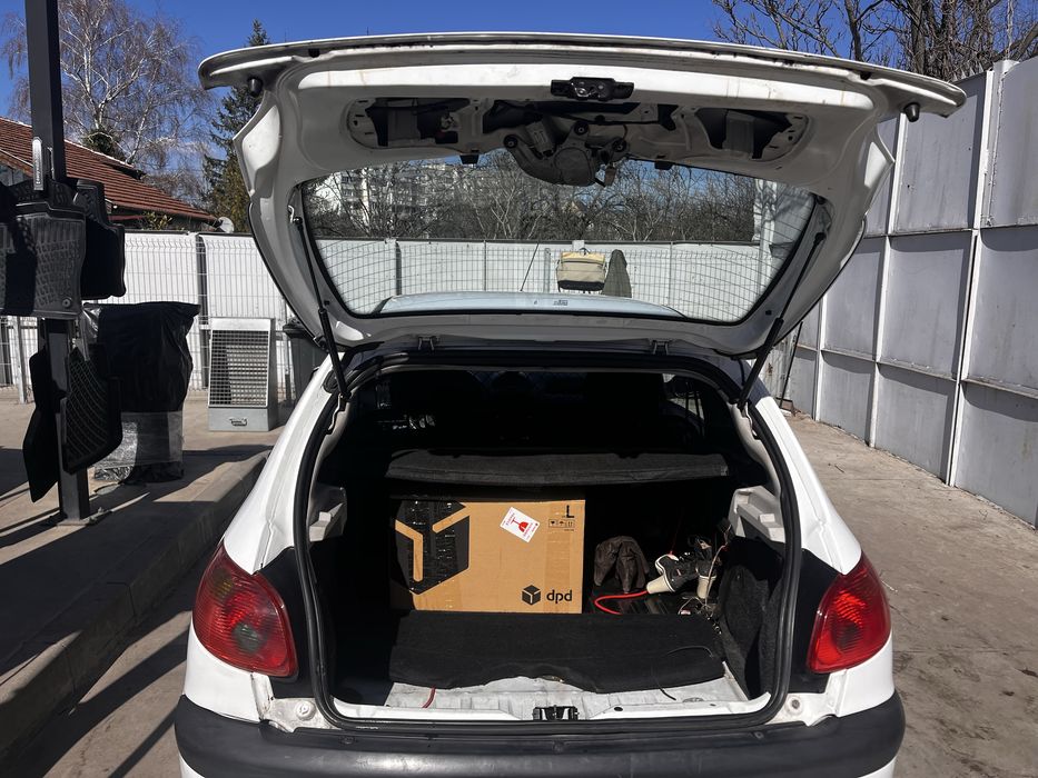 Пежо 206 хечбек 1.4TDI Дизел 2008