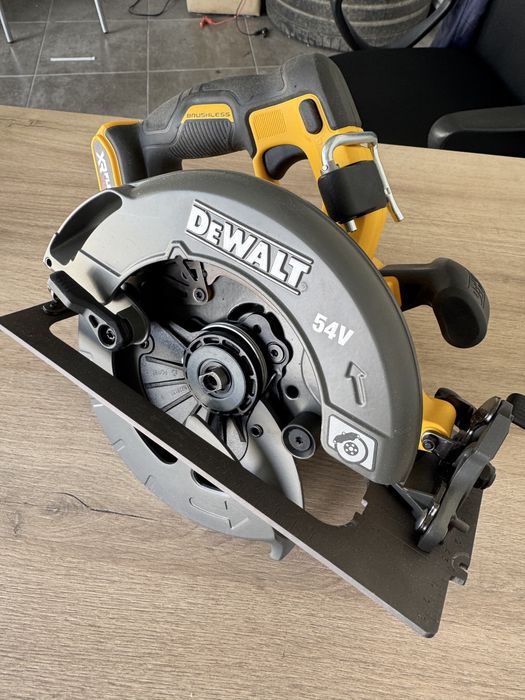 Circular De walt taiat fier lemn NOU
