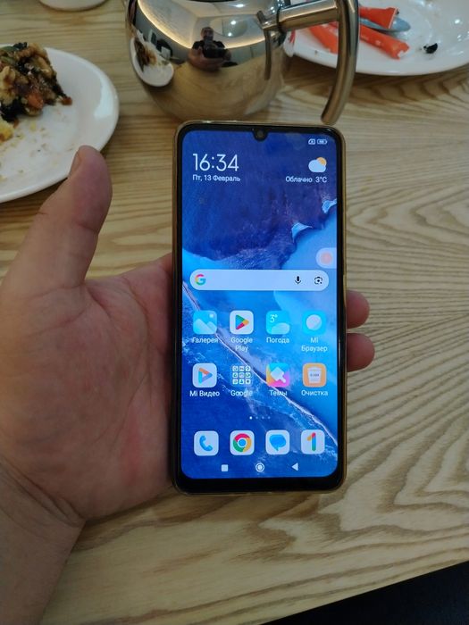 Продам телефон Redmi 13c. 8/256  состояние отличное