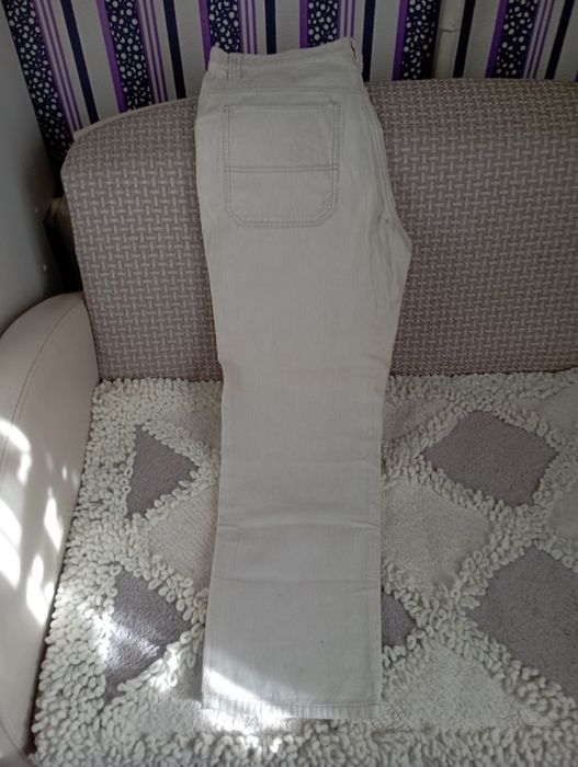 Продам джинсы.    .