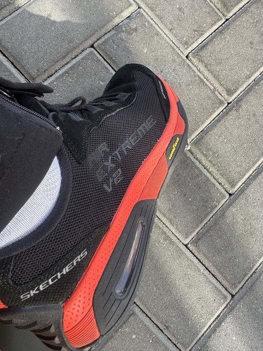 Adidasi Skechers EXTREME V2