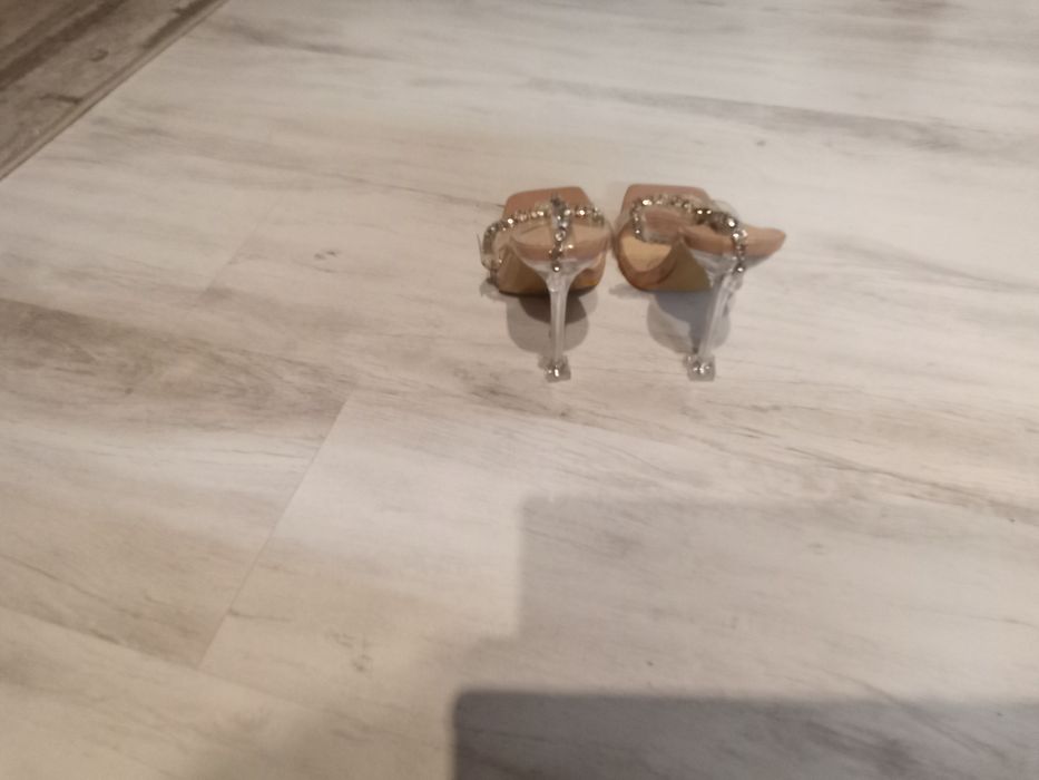 Дамски  луксозни  обувки , много запазени