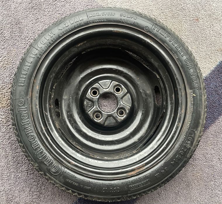 Vând roată slim Continental