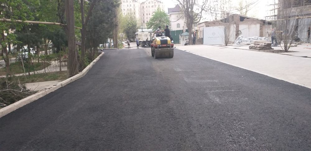 Asfaltlash xizmati asflat yotqizish