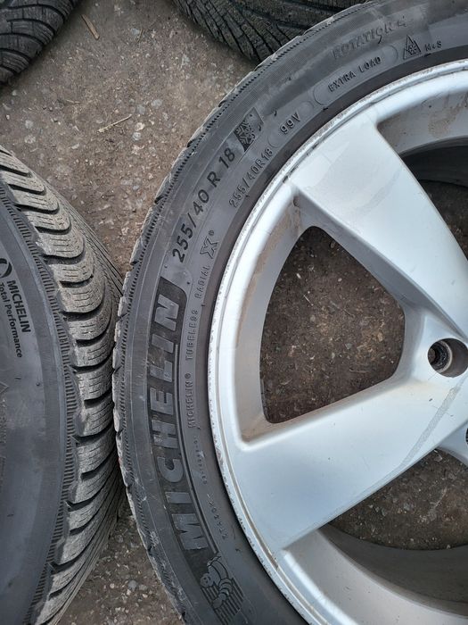 Джанти със зимни гуми мишелин 18 цола  спорт пакет 5х112 централен отв