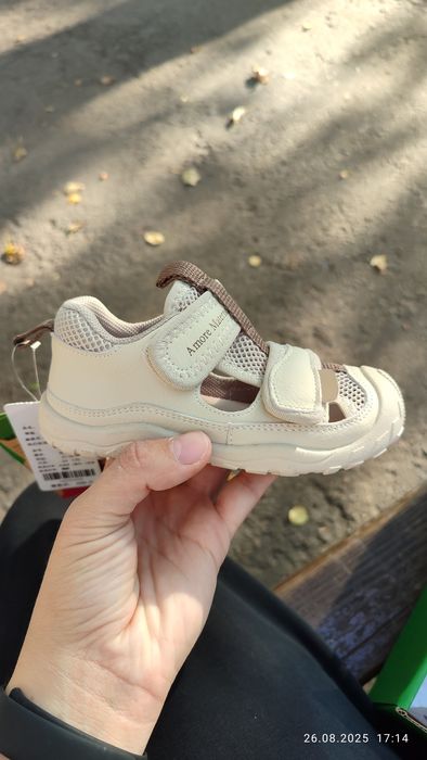 Продам сандали новые!