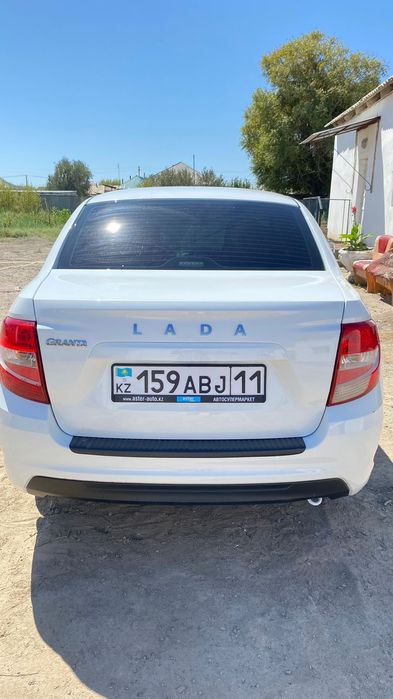Лада Гранта седан
