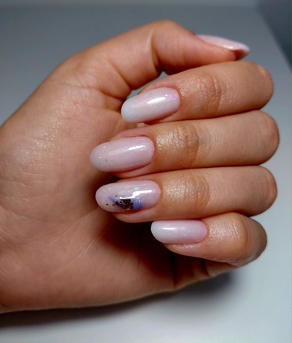 Unghii cu gel & ojă semipermanentă – Craiova