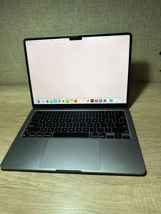 Продам Macbook m3 air 13