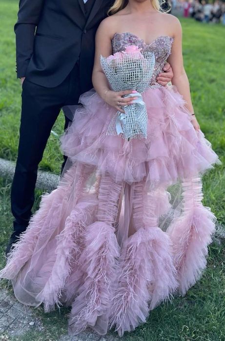 Бутикова (официална)рокля