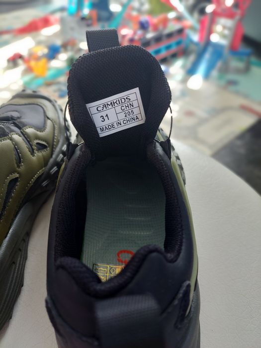 Чисто Нови детски маратонки